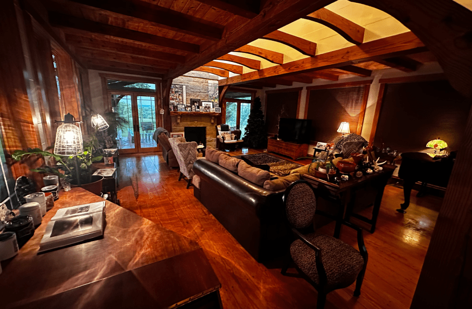 A freshly cleaned home by JLJ Sister's Cleaning